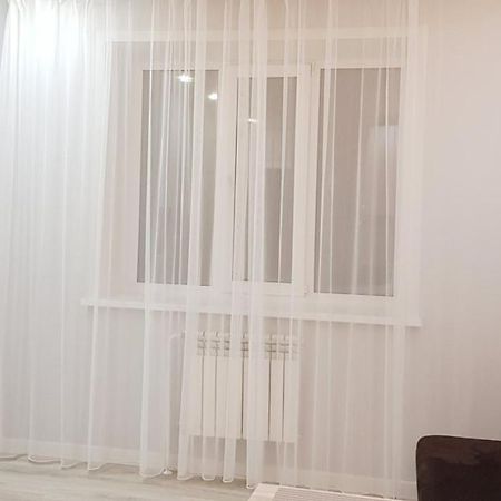 1 Ком Квартира Аблайхана 1 ก็อกเชเตา ภายนอก รูปภาพ